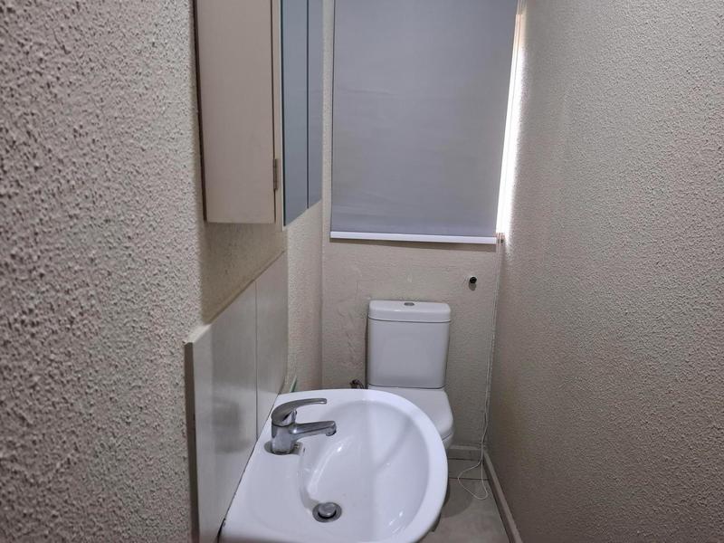 4 Bedroom Property for Sale in Parow North Western Cape